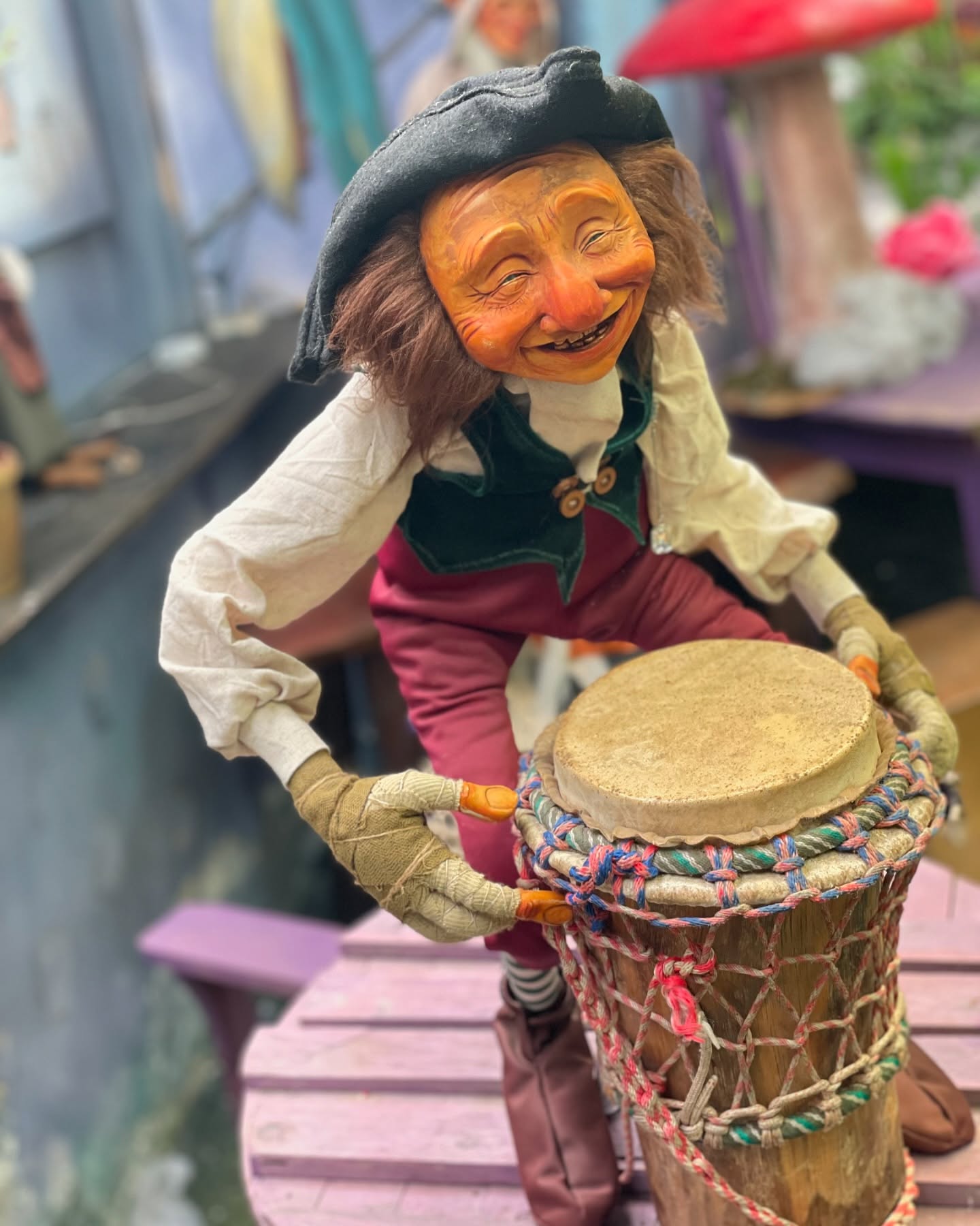 Rincón simbólico en La Aldea Mágica